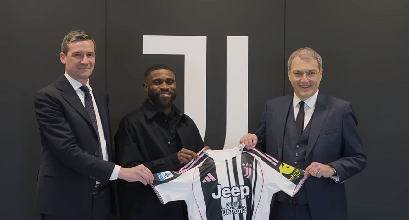 Ο Τζέρεμι Μπόγκα κατά την παρουσίαση του στην Γιουβέντους / Screenshot