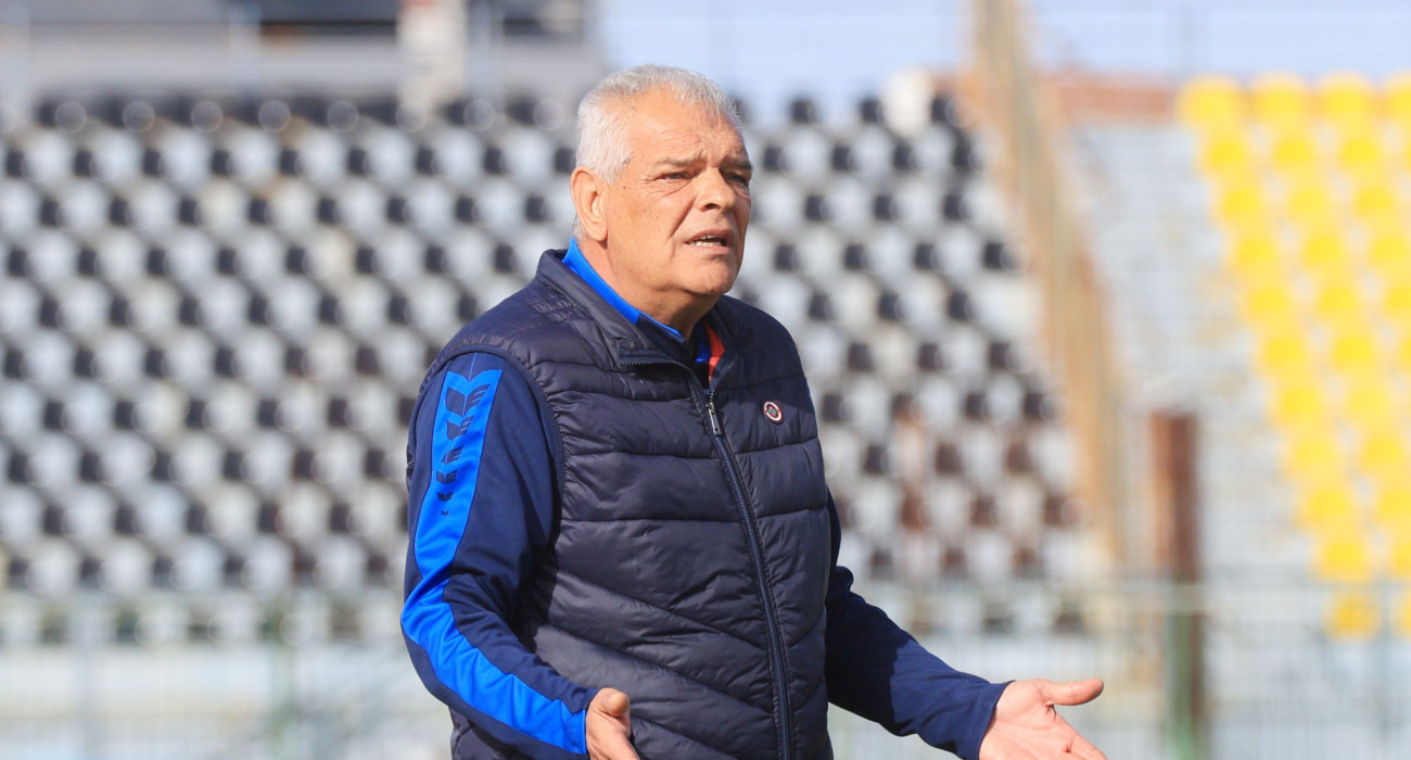 Ο Δημήτρης Σπανός είχε πολλά παράπονα από τους παίκτες του / Πηγή: Intime