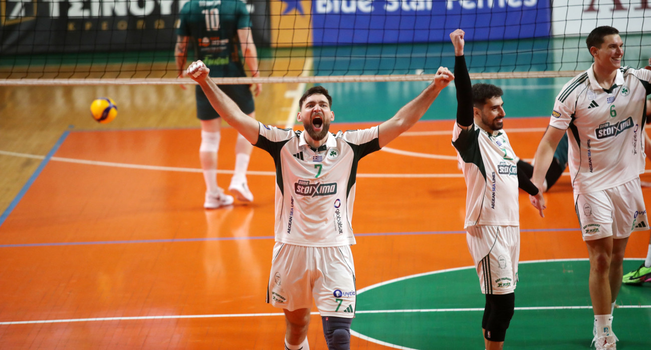 Ο Γιάντσουκ πανηγυρίζει με τους Πρωτοψάλτη και Γκάσμαν στον αγώνα του Παναθηναϊκού με τον Μίλωνα / Πηγή: Intime