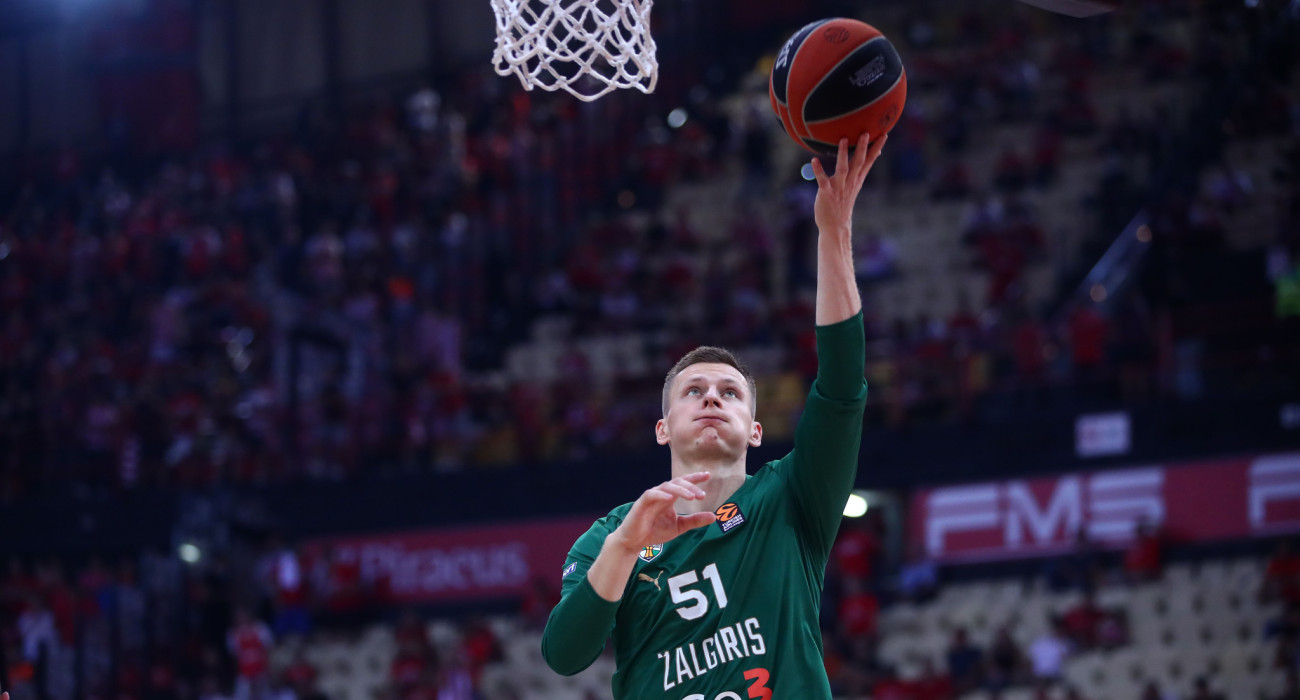 Ο Άρνας Μπουτκεβίτσιους / πηγή: intime