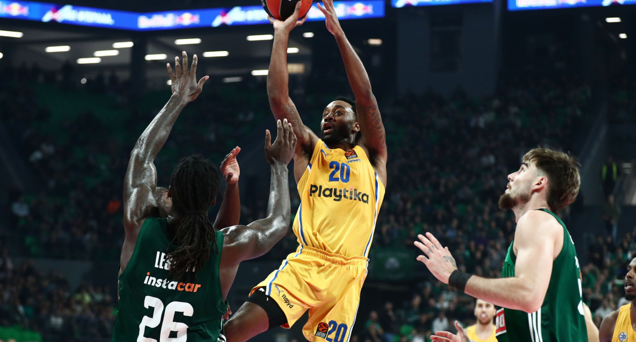 Ο Λιβάι Ράντολφ απέναντι στον Παναθηναϊκό / Πηγή: InTime