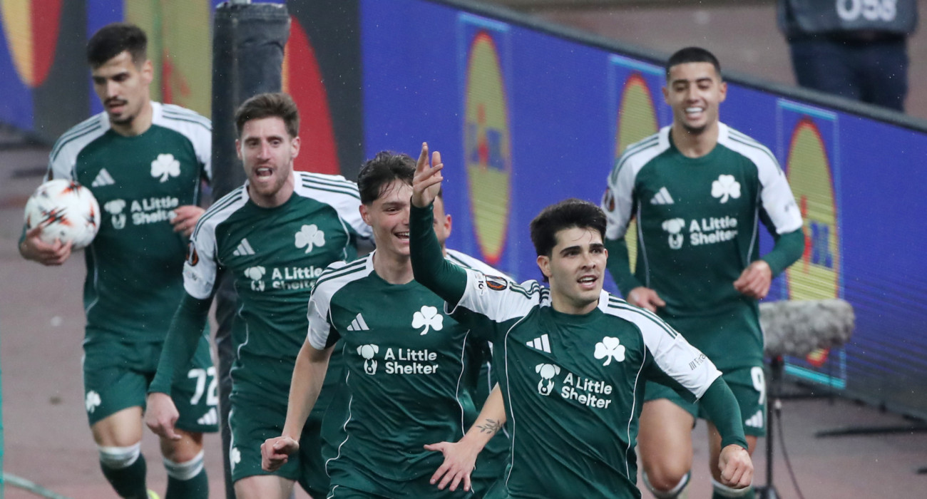 Οι παίκτες του Παναθηναϊκού πανηγυρίζουν το γκολ που σημείωσε ο Βισέντε Ταμπόρδα στον αγώνα με τη Ρόμα /Πηγή: Intime