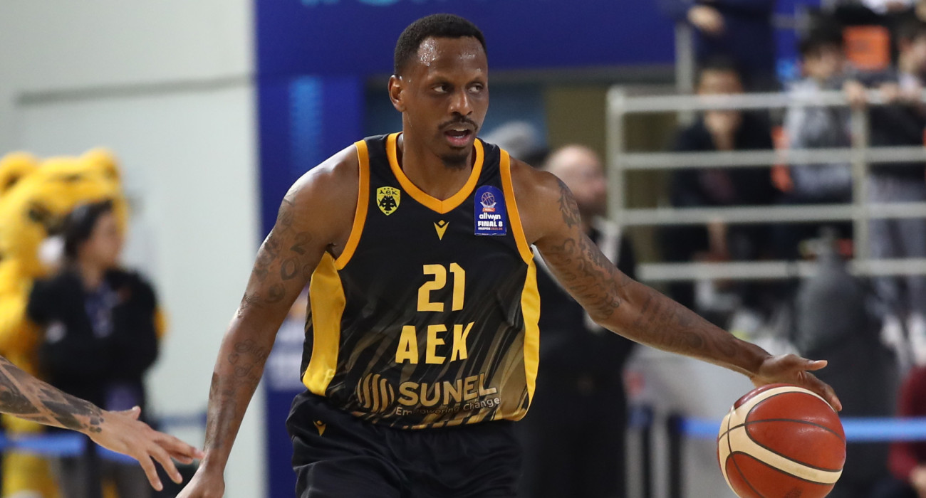 Ο Τζέιμς Νάναλι - Πηγή: Intime