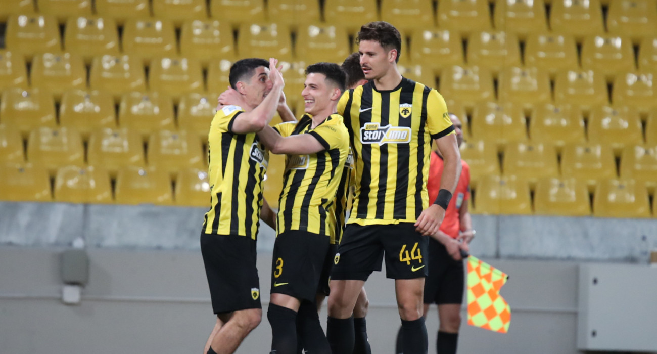 Η ΑΕΚ παραμένει μόνη πρώτη στην βαθμολογία της Stoiximan Super League / Πηγή: Intime