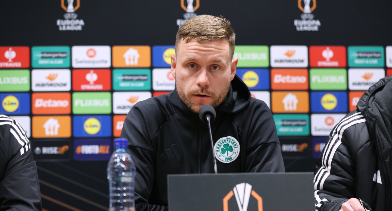 Ο Ίνγκι Ίνγκασον στη συνέντευξη Τύπου του Παναθηναϊκού με την Βικτόρια Πλζεν / Πηγή: InTime