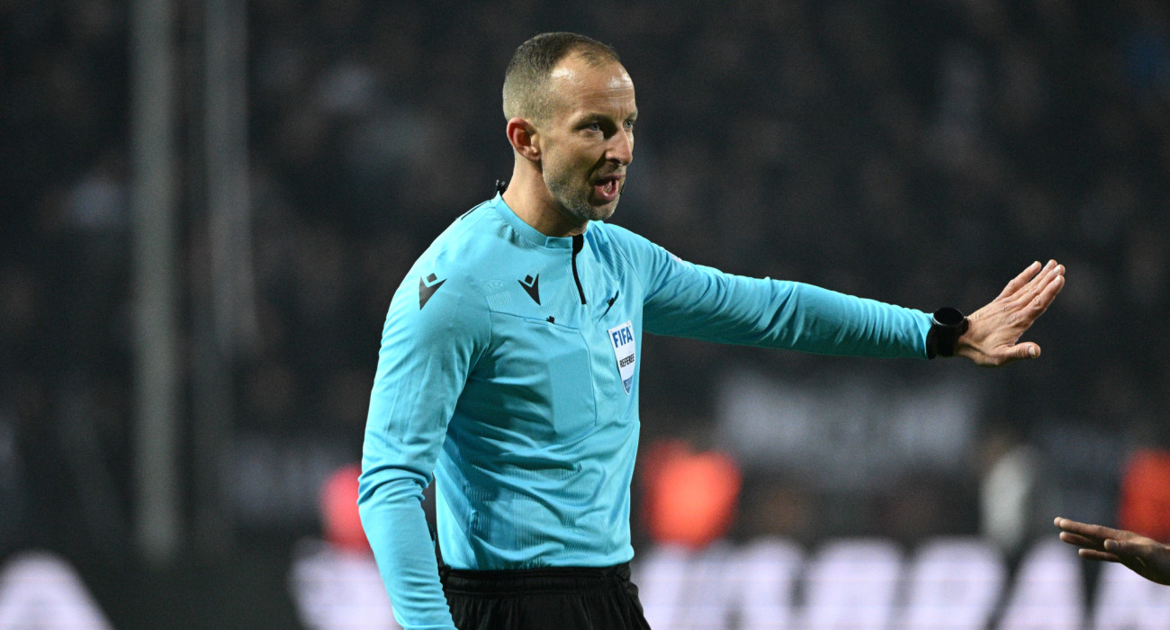 ο Ούγγρος διαιτητής, Τάμας Μπογκνάρ στο Παναθηναϊκός - Άρης / Πηγή: Eurokinissi