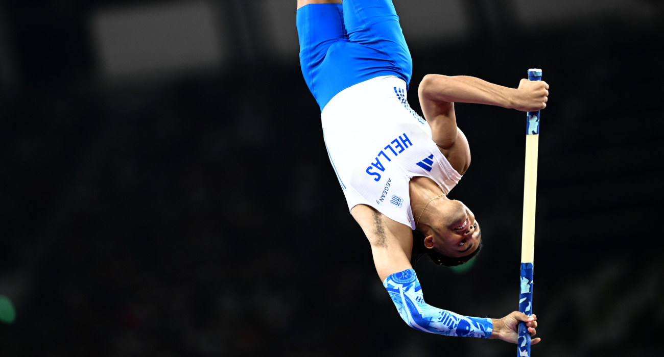 Ο Εμμανουήλ Καραλής πάνω στο άλμα του / Πηγή: Eurokinissi