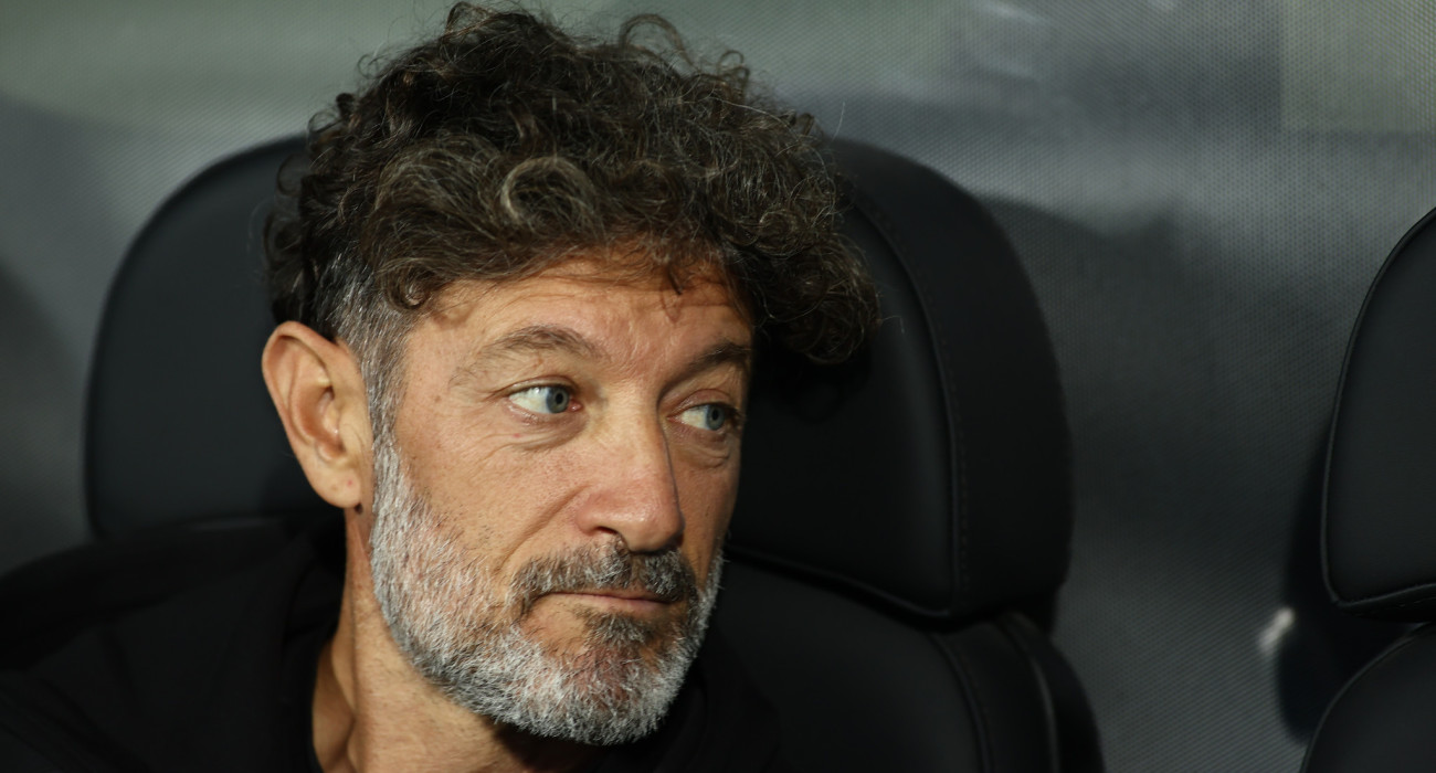 Ο Παντελής Κωνσταντινίδης... σκεπτικός σε παιχνίδι του ΠΑΟΚ . Πηγή: Eurokinissi