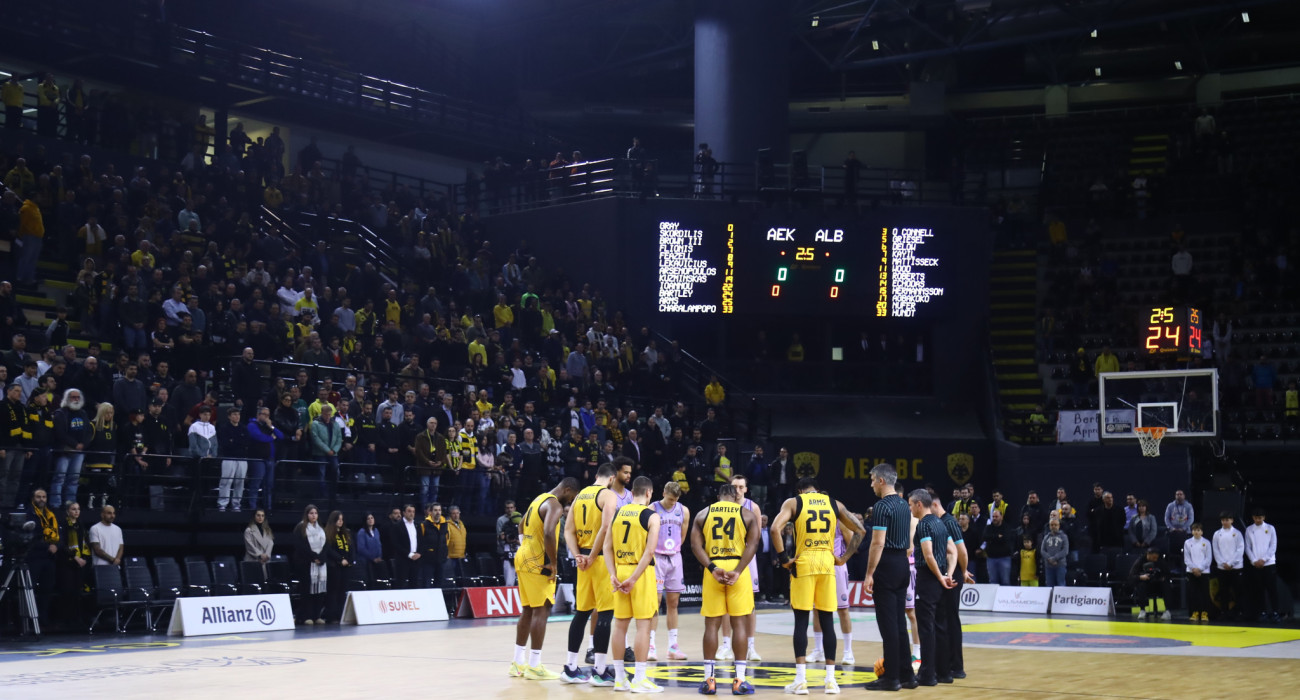 Με τον κόσμο στο πλευρό της στο Βερολίνο η ΑΕΚ/Πηγή: Intime