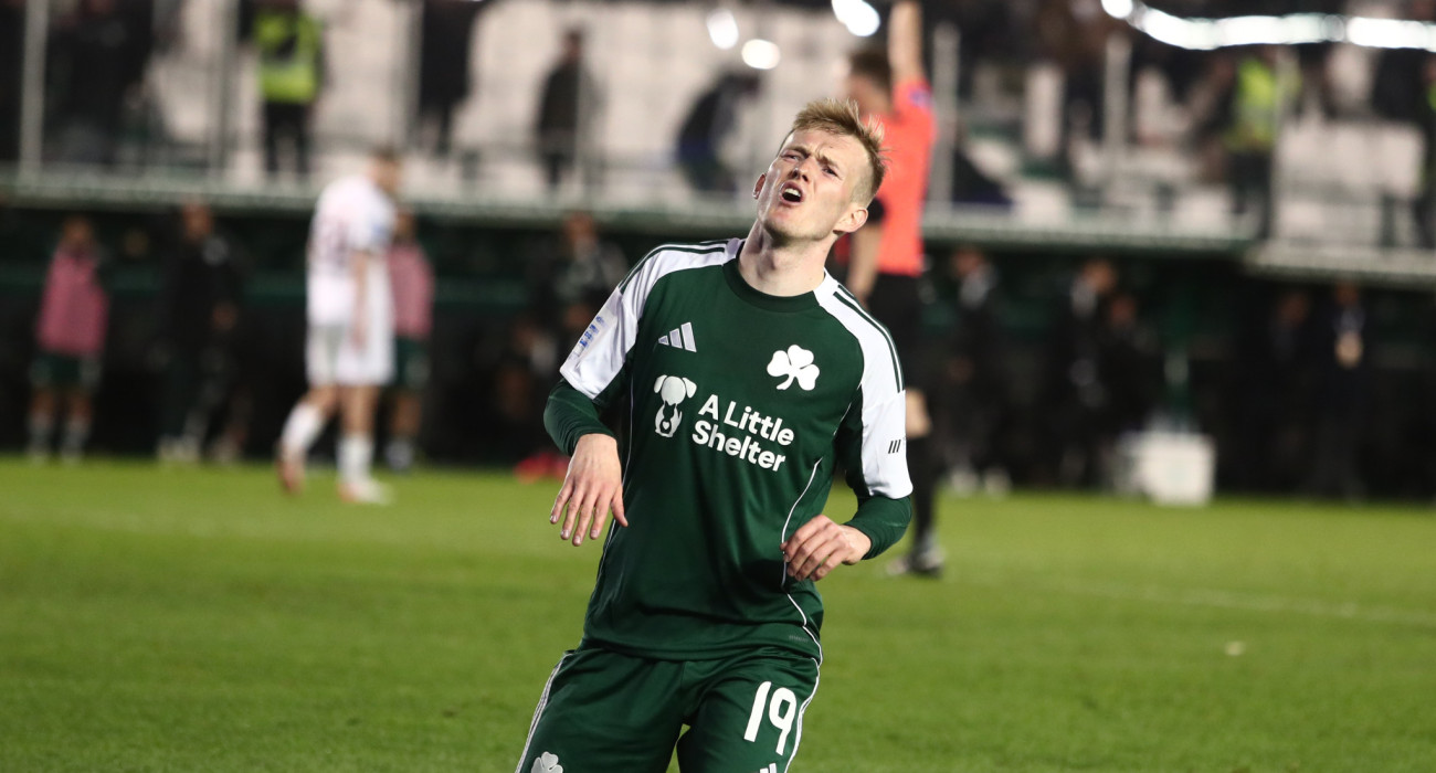 Η απογοήτευση του Κάρολ Σφιντέρσκι με το 1-1 με την ΑΕΛ Novibet / Πηγή: Eurokinissi