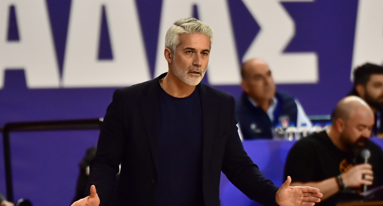 O Bαγγέλης Ζιάγκος στον πάγκο της Μυκόνου, Πηγή: Eurokinissi