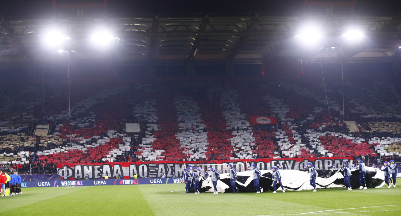 Το κορεό στο Ολυμπιακός-Λεβερκούζεν / Πηγή: Eurokinissi