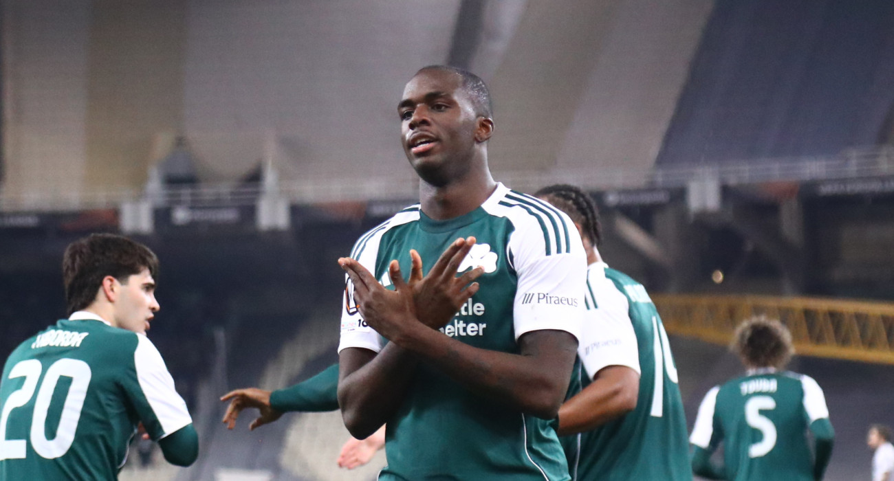 Ο Ανδρέας Τεττέη πανηγυρίζει το γκολ του κόντρα στη Βικτόρια Πλζεν / Πηγή: Eurokinissi