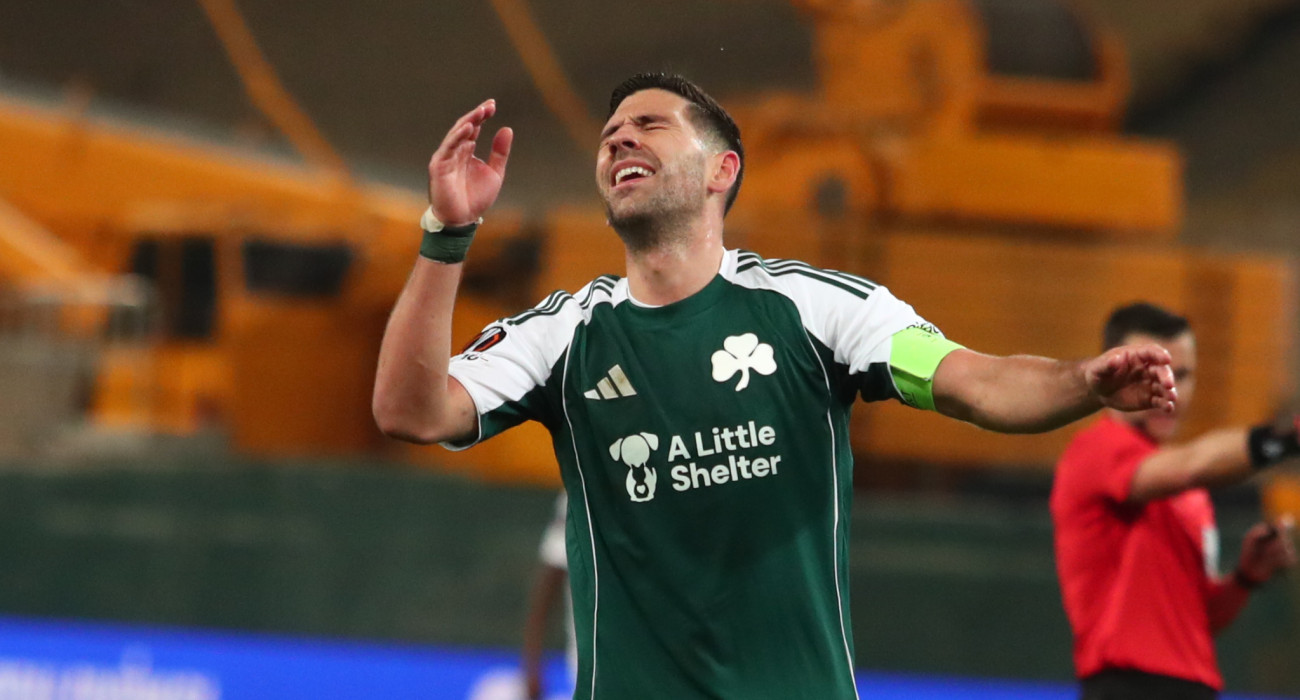 Ο Τάσος Μπακασέτας στην αναμέτρηση Παναθηναϊκός - Βικτόρια Πλζεν / Πηγή: Eurokinissi