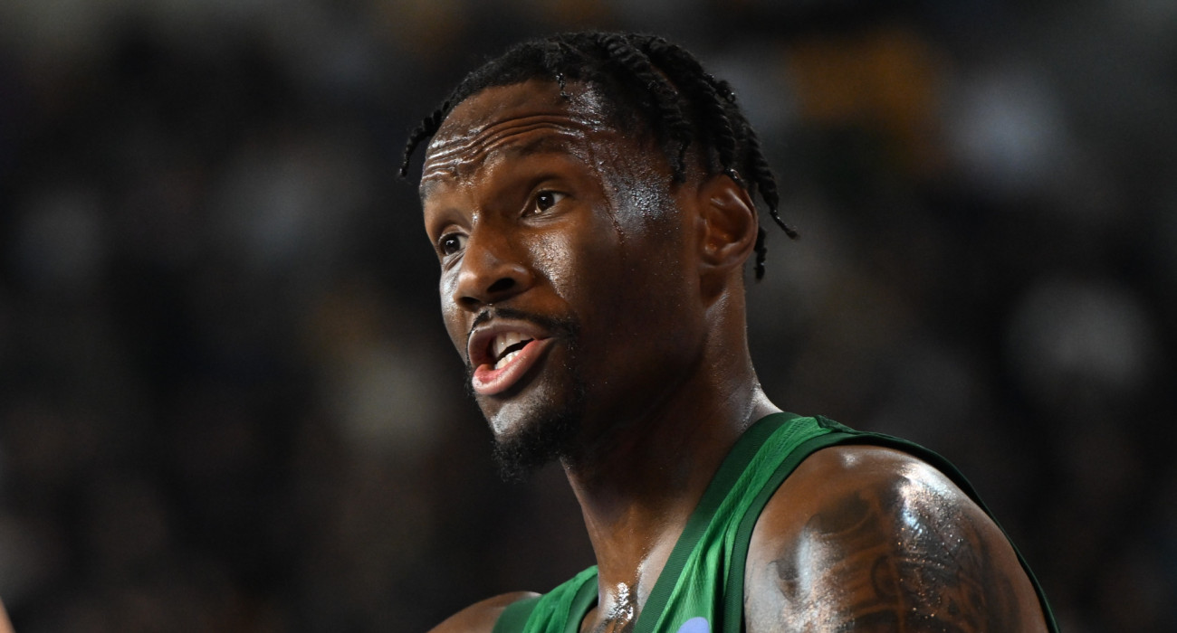 «Καυτό» ξεκίνημα για τον Χέιζ-Ντέιβις κόντρα στον Ολυμπιακό, Πηγή: Eurokoinissi