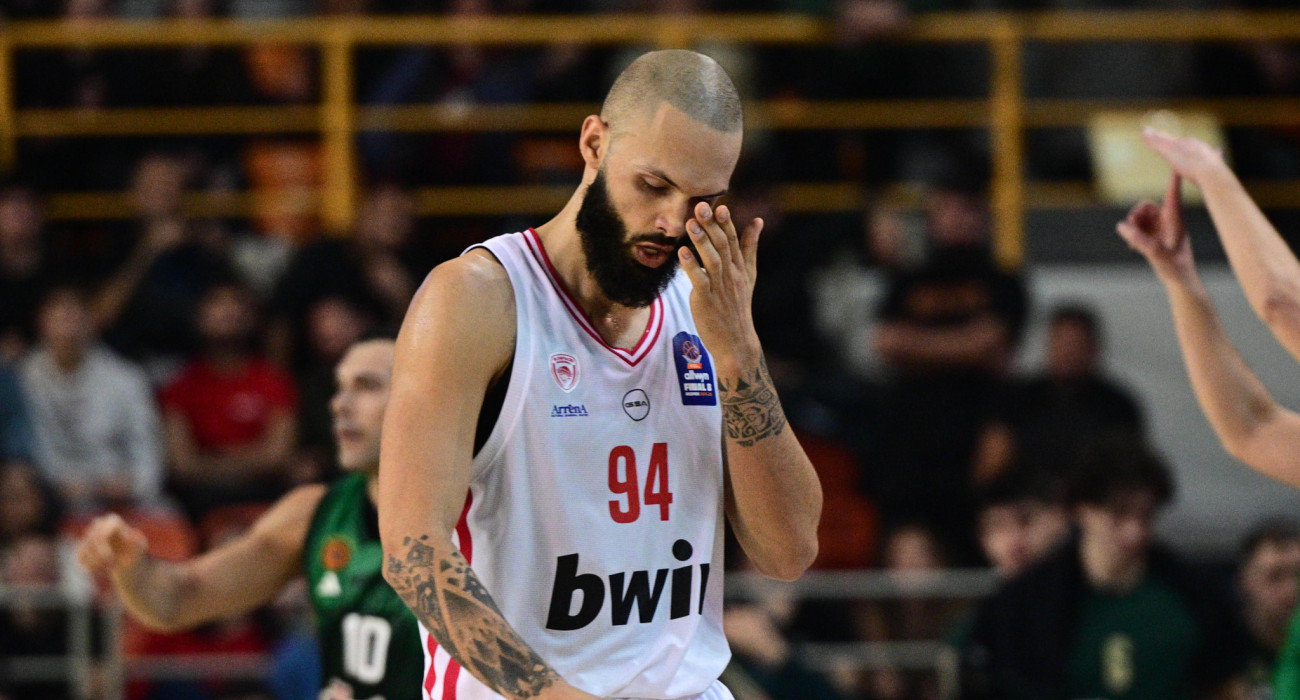 Απογοητευμένος ο Εβάν Φουρνιέ μετά τον τελικό του Κυπέλλου Ελλάδας - Πηγή: Eurokinissi