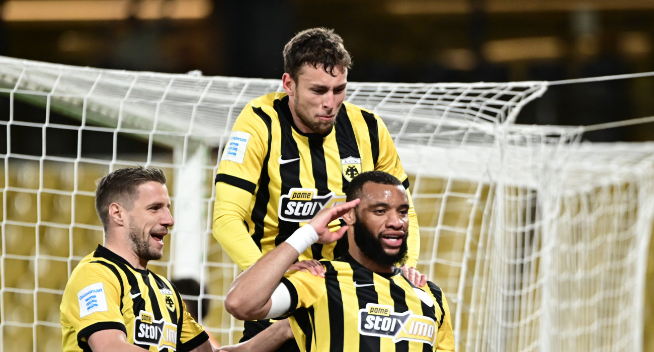 Ο Χάρολντ Μουκουντί πανηγυρίζει το γκολ του απέναντι στον Λεβαδειακό / Πηγή: Eurokinissi