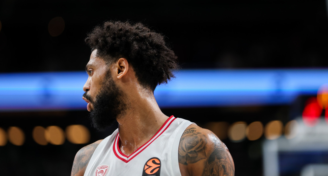 Ο Τάιλερ Ντόρσεϊ κοιτάζει προς τα... πίσω / Πηγή: Eurokinissi