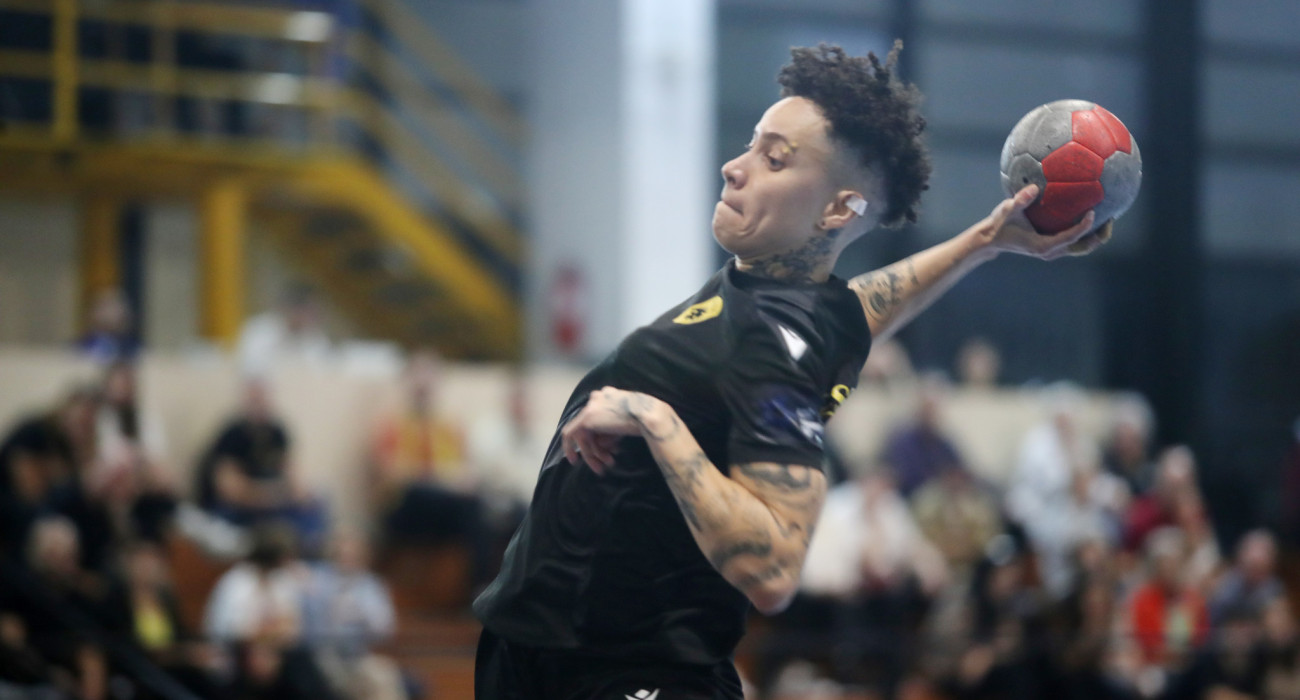 Επίθεση αθλήτριας της ομάδας της ΑΕΚ / Πηγή: Intime