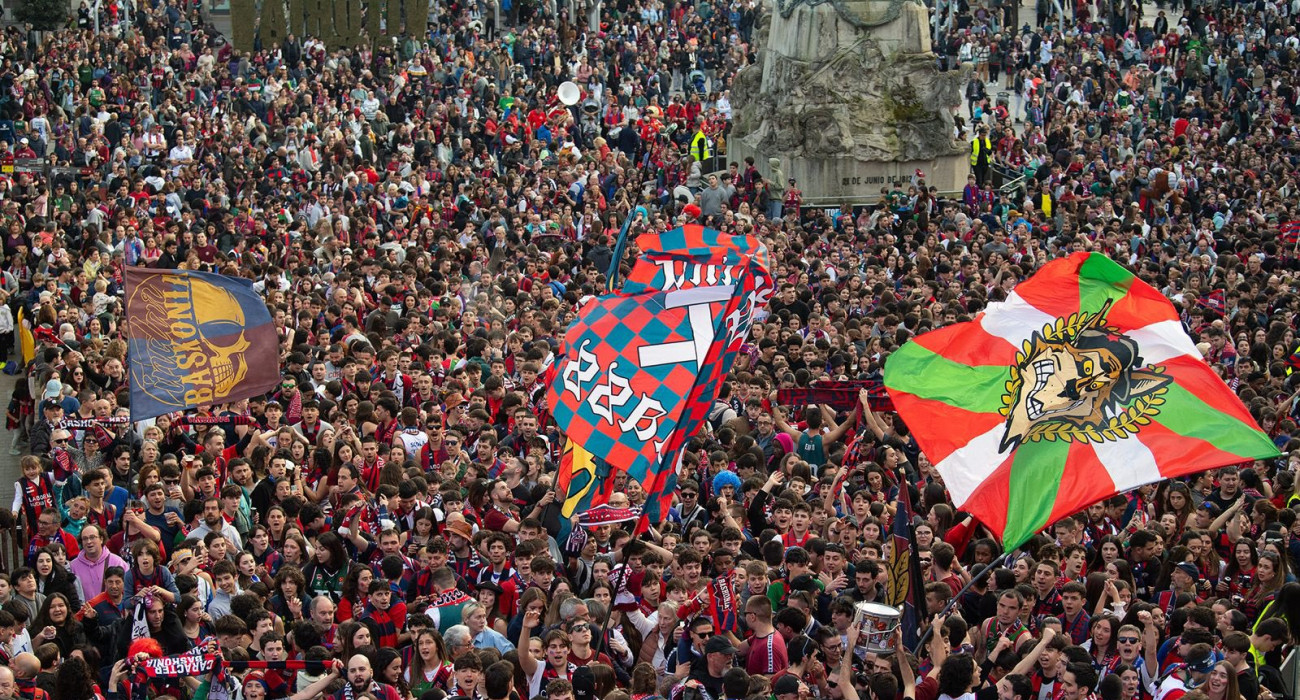 Έτσι υποδέχτηκε ο λαός της Μπασκόνια τους Κυπελλούχους Ισπανίας / Konser Baskonia's X