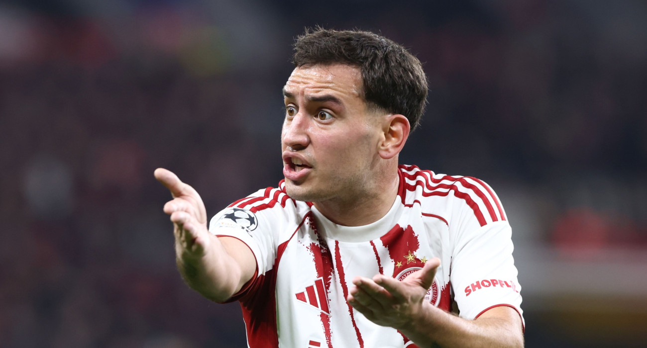 Ο Σαντιάγκο Έσε στο εκτός έδρας παιχνίδι του Ολυμπιακού με τη Λεβερκούζεν / Πηγή: Intime