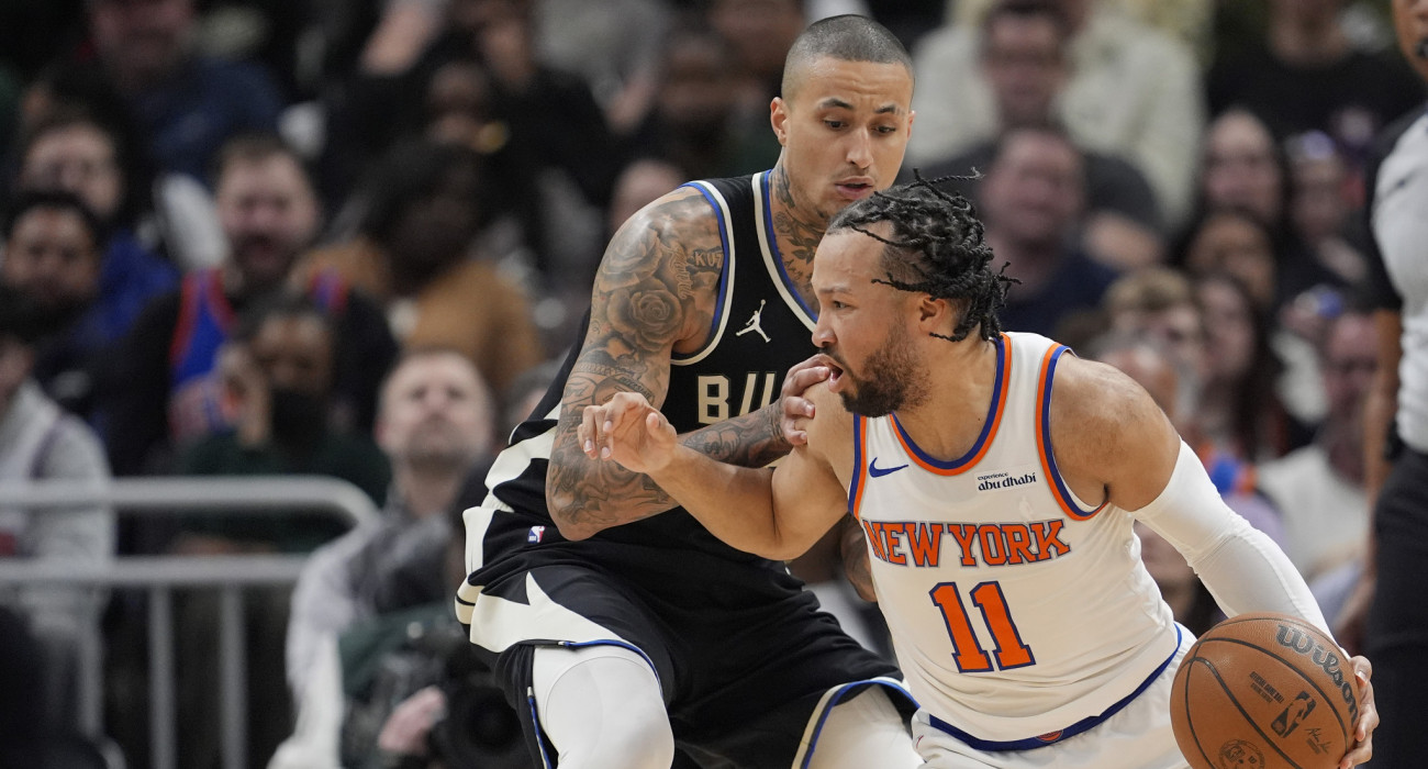 Ο Τζέιλεν Μπράνσον απέναντι στον Κάιλ Κούζμα/Photo by Patrick McDermott/Getty Images