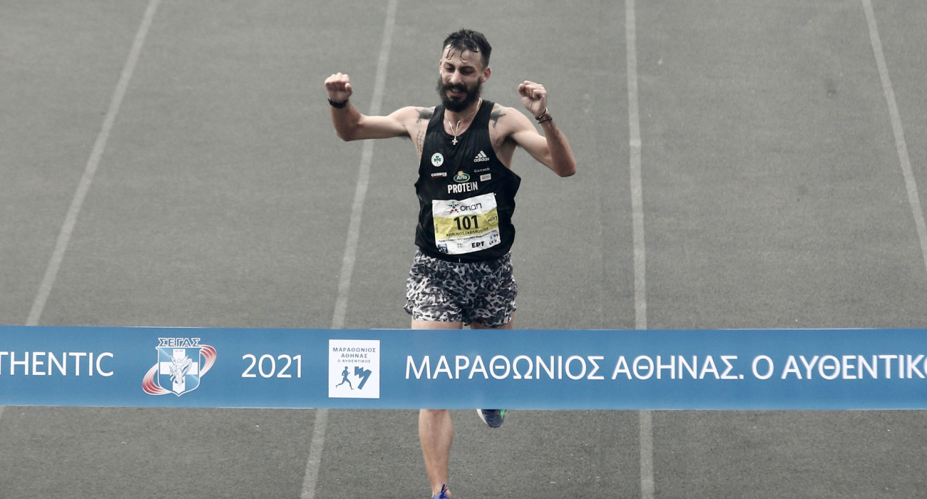 Ο Κωνσταντίνος Γκελαούζος στον 38ο Μαραθώνιο Αθηνών / Πηγή: Intime