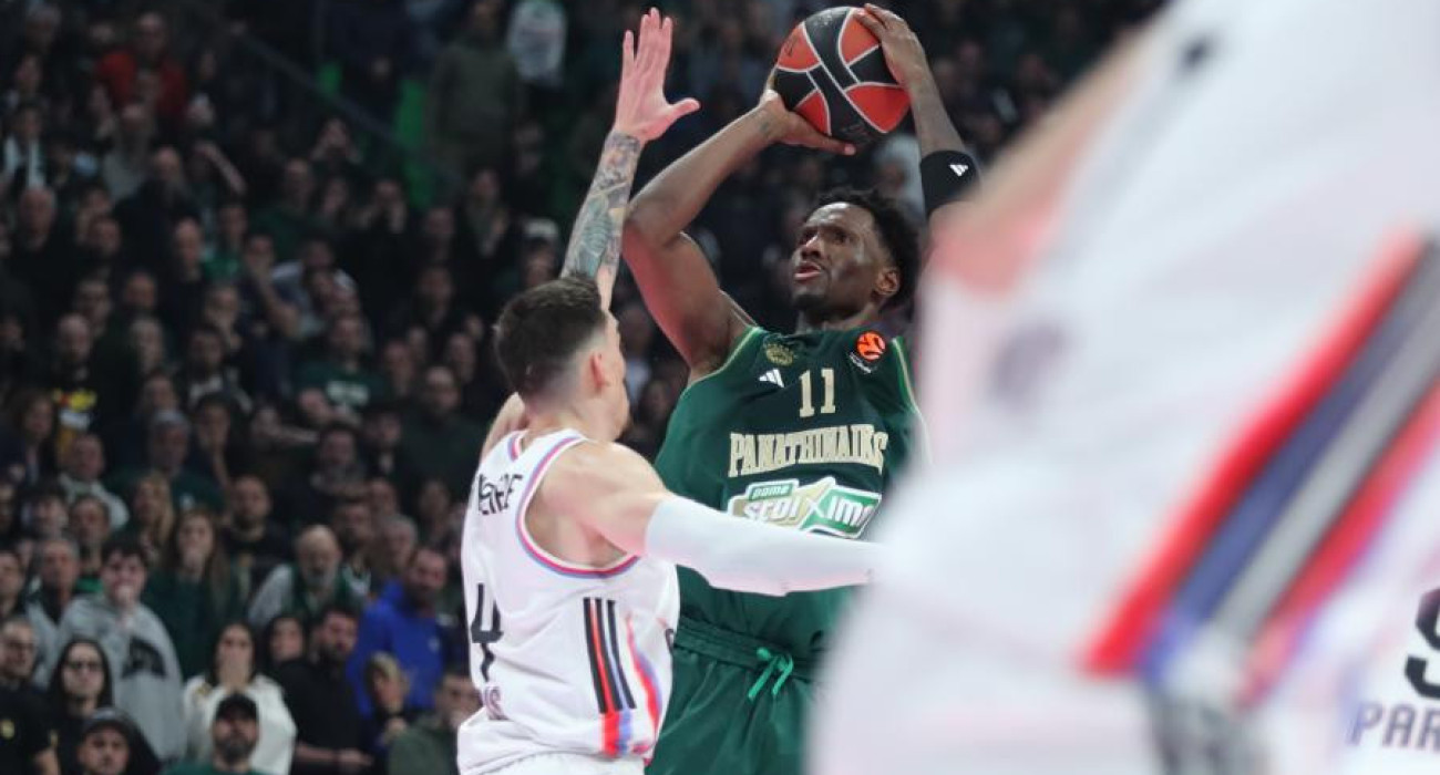 Η φάση που έκρινε το ματς, με πρωταγωνιστή τον Νάιτζελ Χέιζ-Ντέιβις / Πηγή: Intime