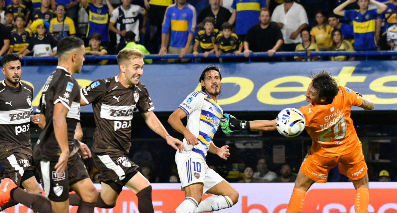 Ο Καβάνι χάνει μεγάλη ευκαιρία στο Μπόκα Τζούνιορς-Πλατένσε / Πηγή: Imago