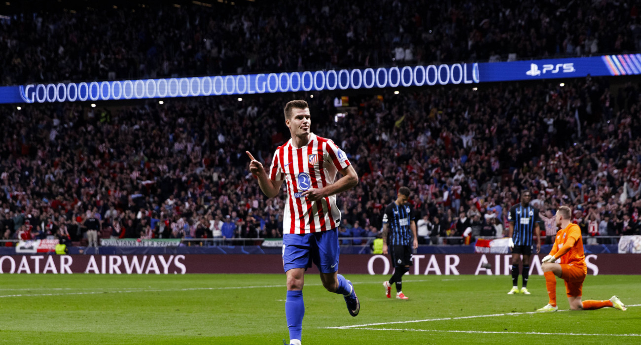 Ο Αλεξάντερ Σέρλοθ πανηγυρίζει το γκολ που πέτυχε κόντρα στην Κλαμπ Μπριζ / Πηγή: Imago