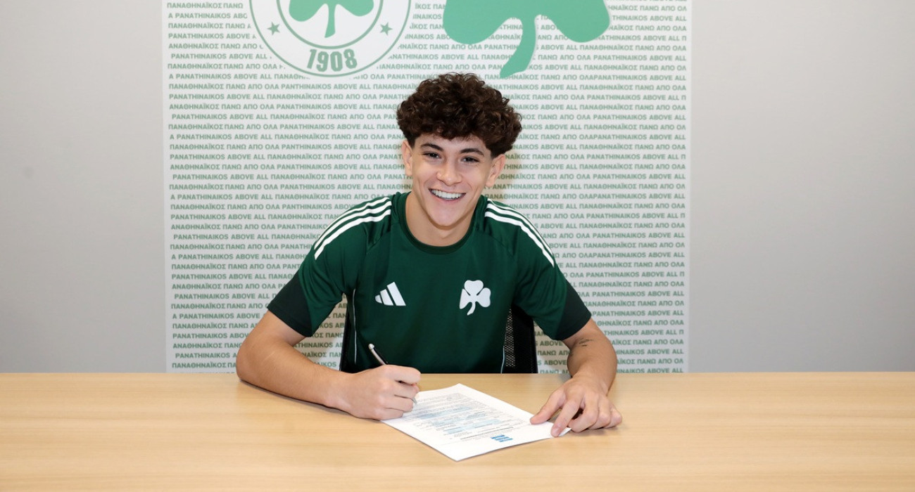 Ο Κλέο Κάουα υπέγραψε επαγγελματικό συμβόλαιο με τον Παναθηναϊκό / Πηγή: pao.gr