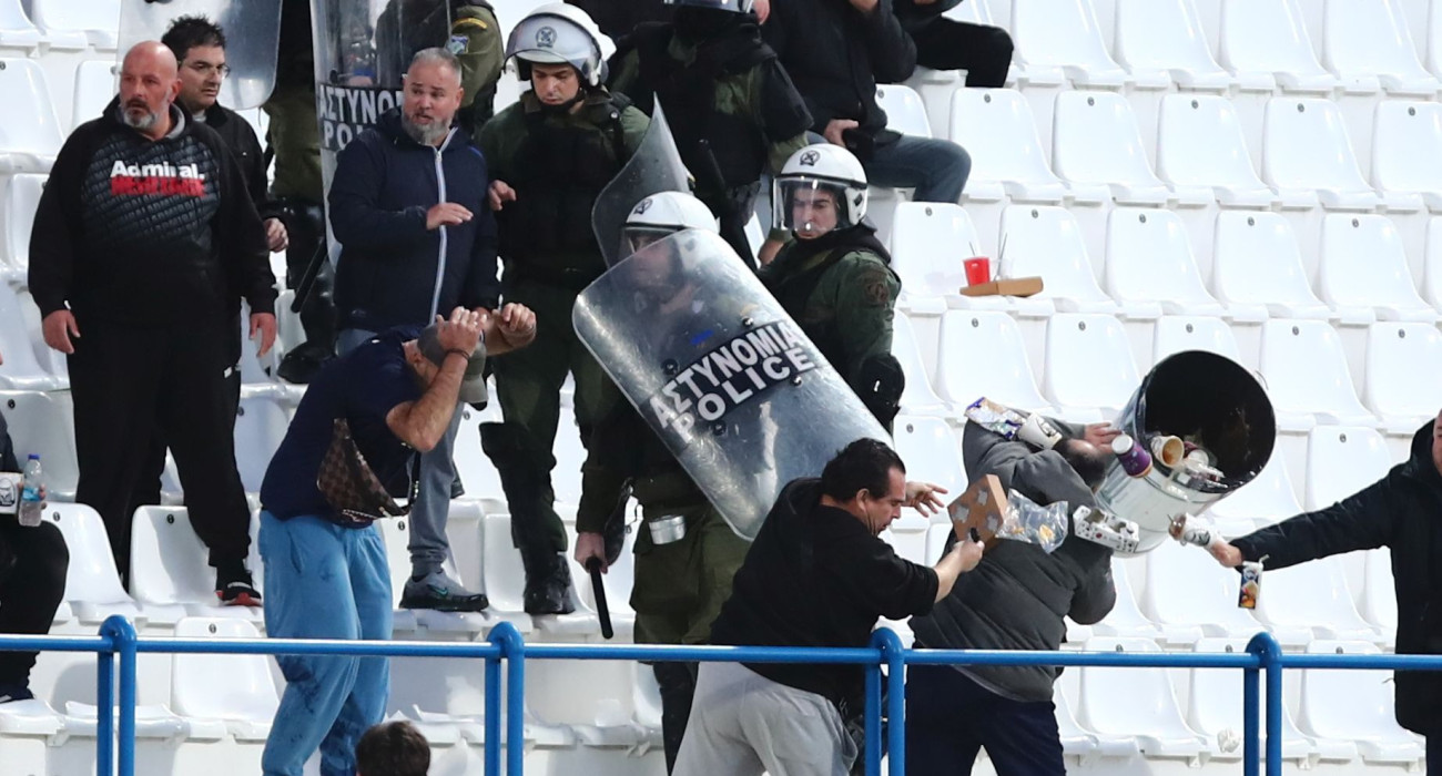 Στιγμιότυπο από τα επεισόδια στο παιχνίδι Κηφισιά - ΟΦΗ / Πηγή: Eurokinissi