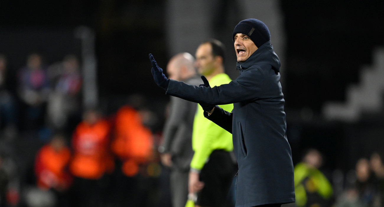 Ο Ραζβάν Λουτσέσκου στερήθηκε 10 ποδοσφαιριστές του στο ματς του Μπαλαΐδος κόντρα στη Θέλτα / Πηγή: Intime