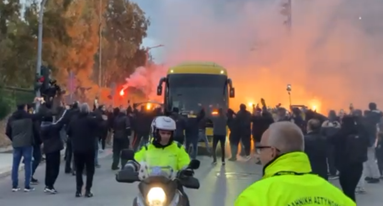 Η αποθεωτική υποδοχή της ΑΕΚ στη Νέα Φιλαδέλφεια / Screenshot