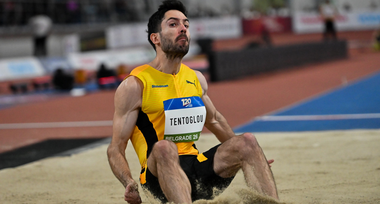 Ο Μίλτος Τεντόγλου σε προσγείωσή του στο Βελιγράδι / Πηγή: Eurokinissi