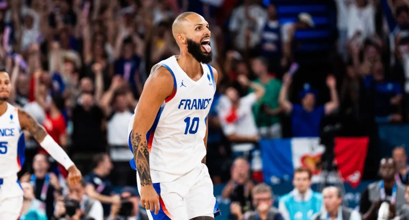 Ο Εβάν Φουρνιέ με την φανέλα της εθνικής Γαλλίας / Πηγή: FIba