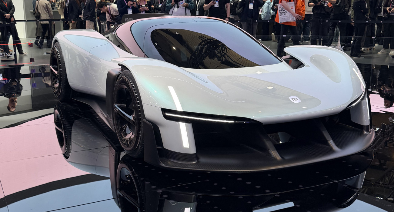 Το νέο ηλεκτρικό concept car της Xiaomi, το Xiaomi Vision GT, στο booth της εταιρείας στο MWC 2026.