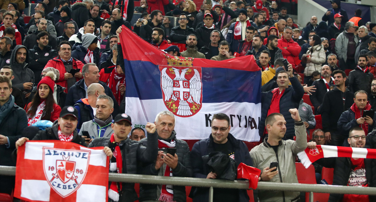 Φίλοι του Ερυθρού Αστέρα στο «Γ. Καραϊσκάκης» / Πηγή: Eurokinissi