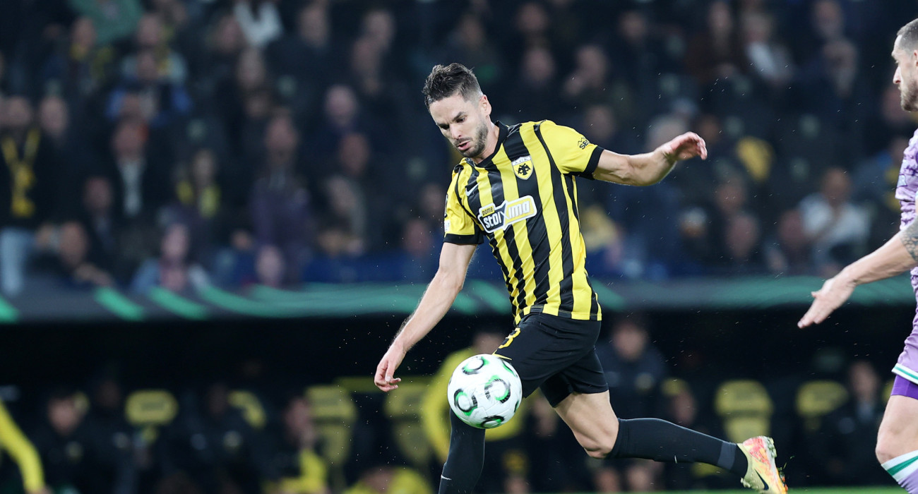 Ο Μιγιάτ Γκατσίνοβιτς σε αγώνα της ΑΕΚ στο Conference League / Πηγή: Intime