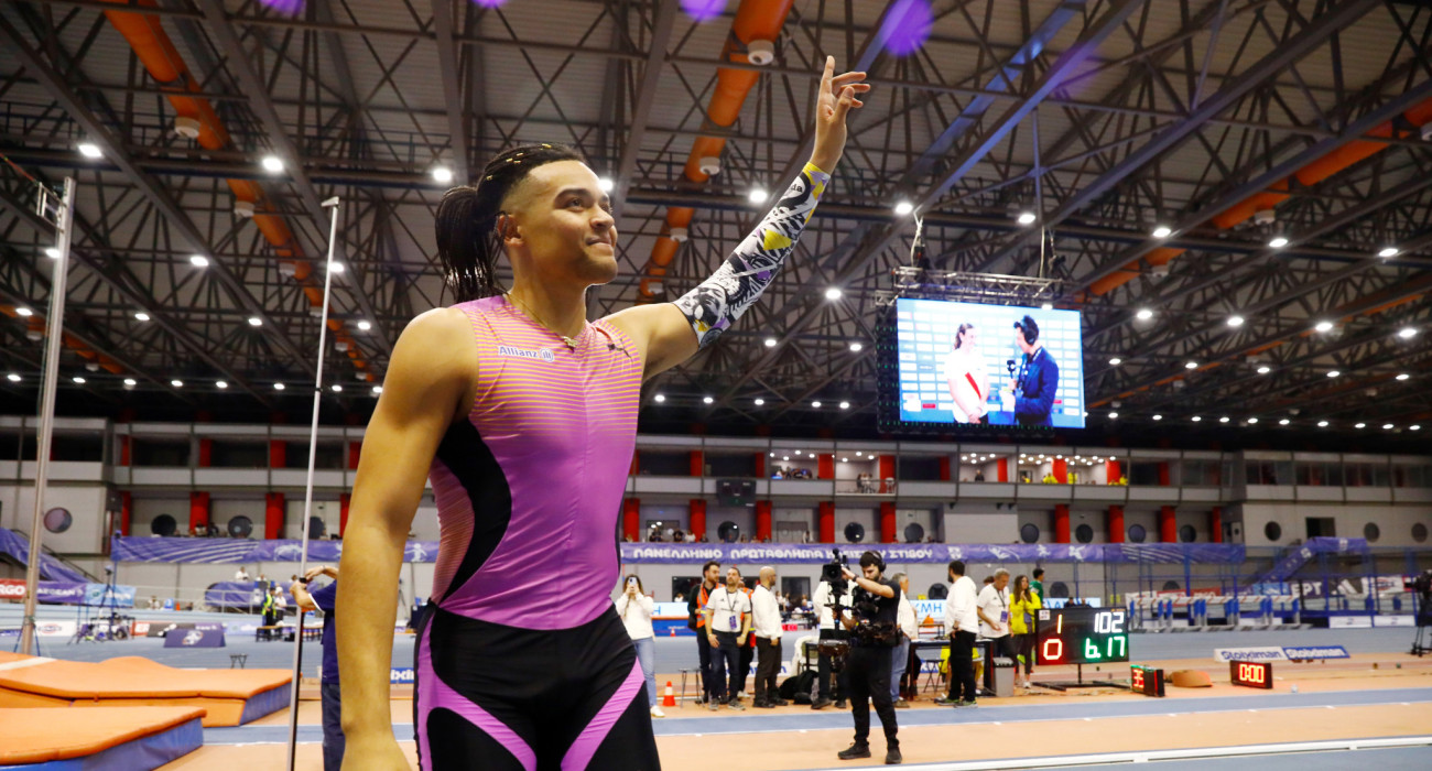 Ο Καραλής και η σπάνια στόφα των σπουδαίων