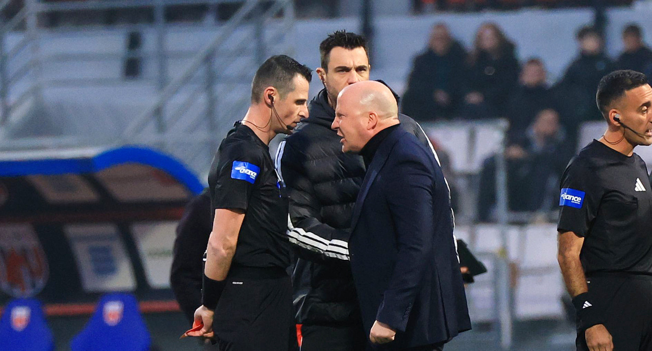 Ο Μάρκο Νίκολιτς έξαλλος με τον διαιτητή Τσιμεντερίδη /Πηγή: Intime