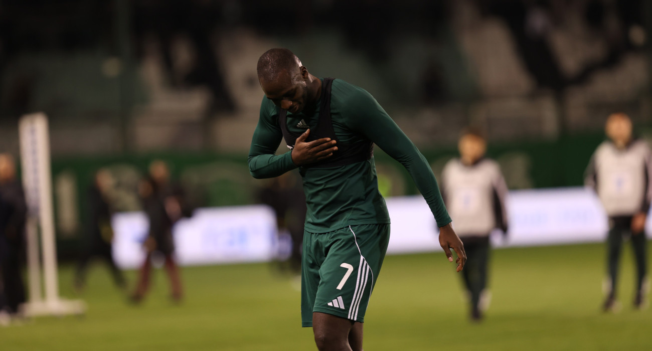 Ο Ανδρέας Τεττέη αποθεώθηκε από τον κόσμο του Παναθηναϊκού / Πηγή: InTime