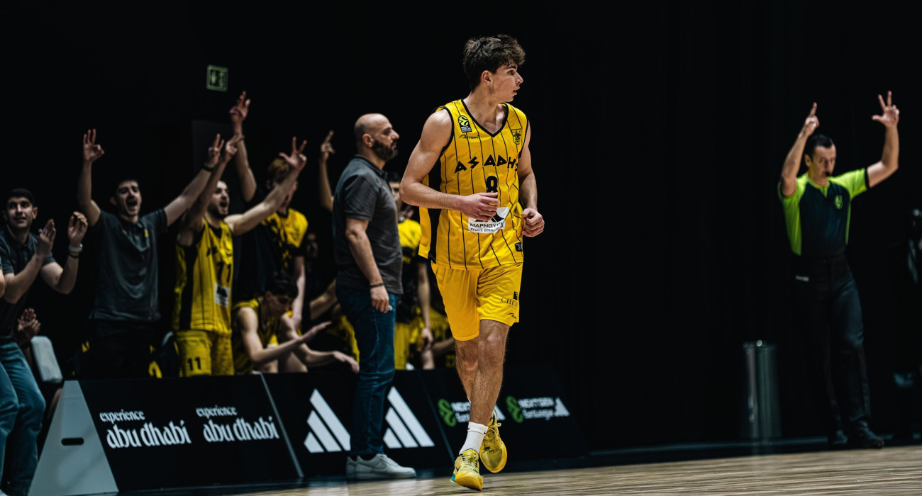 Η ομάδα εφήβων του Άρη παραμένει εγκλωβισμένη στο Άμπου Ντάμπι/Πηγή: arisbc