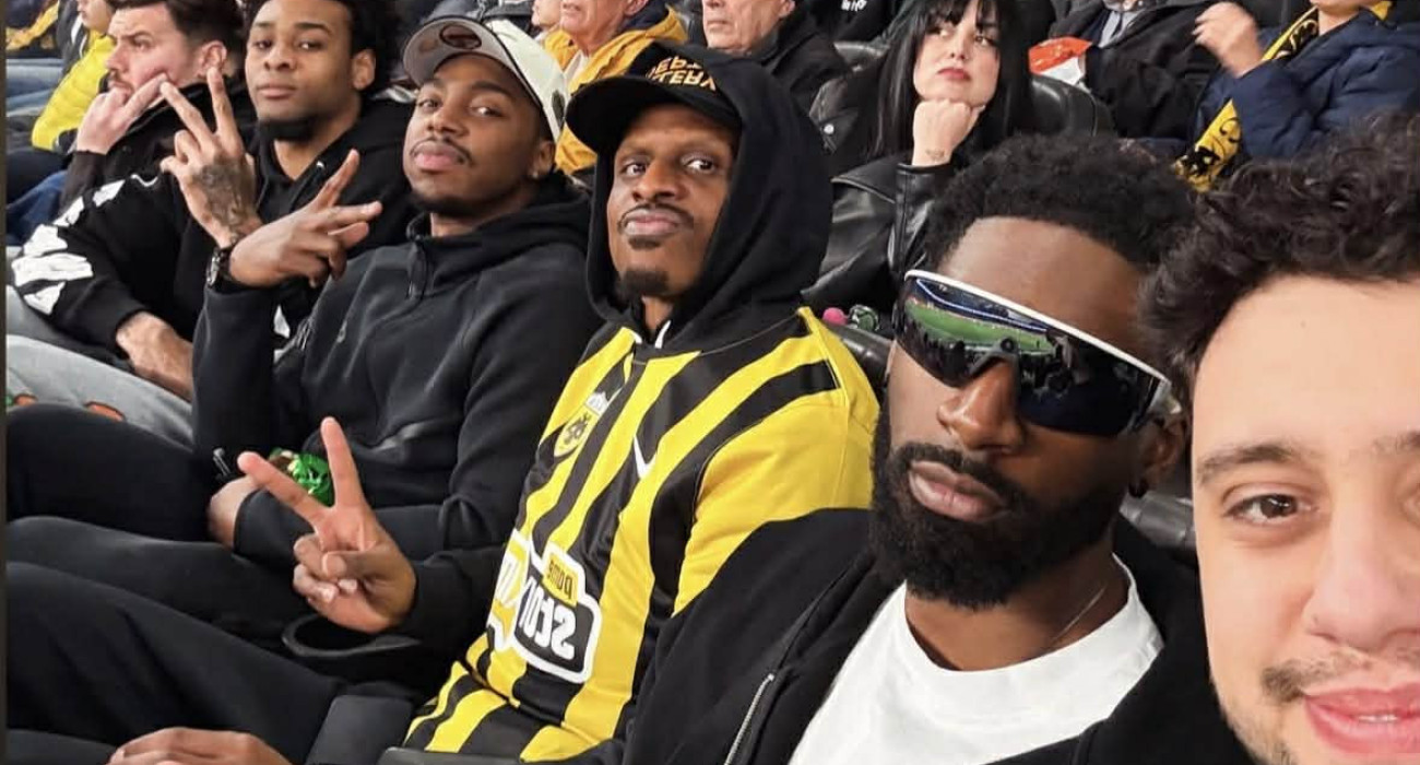 Οι παίκτες της μπασκετικής ΑΕΚ στην Allwyn Arena για τον αγώνα απέναντι στην ΑΕΛ Novibet / Πηγή: Instagram: Giannis_Chotzallis