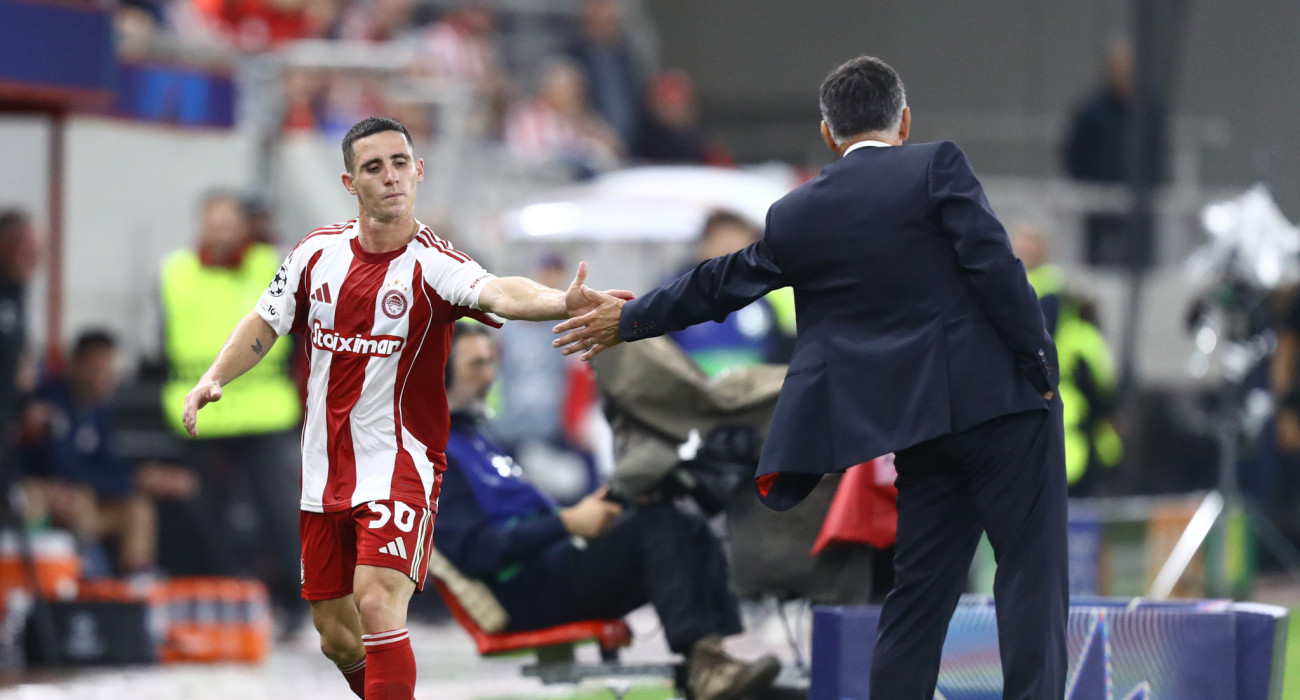 Ο Ντανιέλ Ποντένσε με τον Χοσέ Λουίς Μεντιλίμπαρ / Πηγή: Eurokinissi