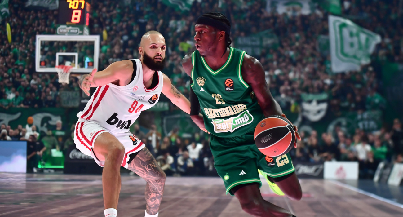 Στιγμιότυπο από την αναμέτρηση Παναθηναϊκός-Ολυμπιακός στο «T-Center» / Πηγή: Eurokinissi