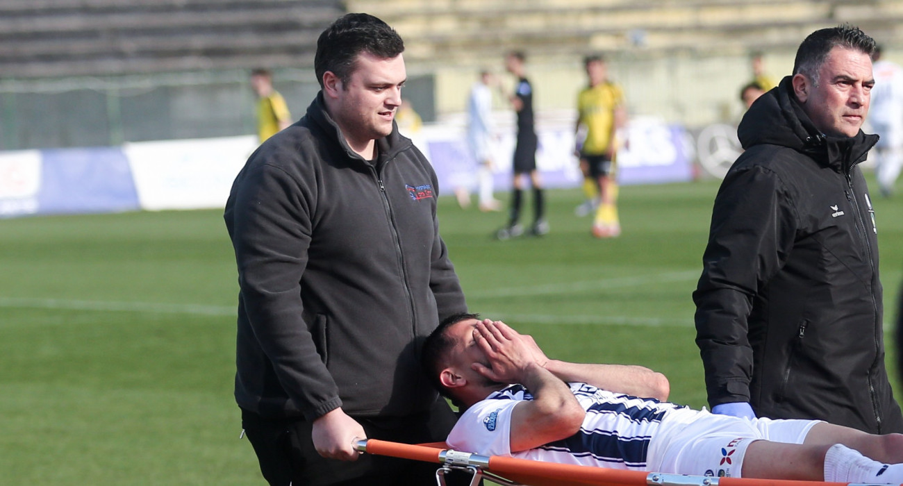 Ο Παναγιωτίδης τραυματίστηκε σοβαρά στο ματς της Καρδίτσας / Πηγή: Eurokinissi