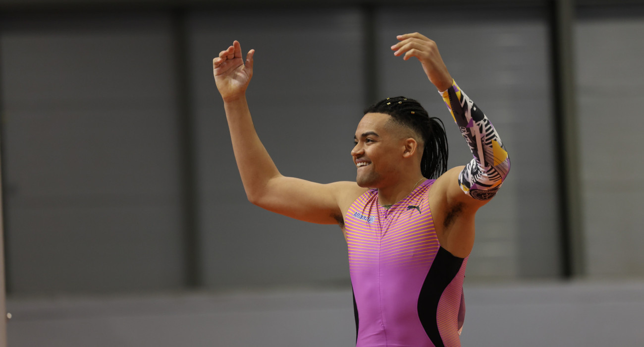 Ο Εμμανουήλ Καραλής πανηγυρίζει επιτυχημένο του άλμα / Πηγή: Eurokinissi