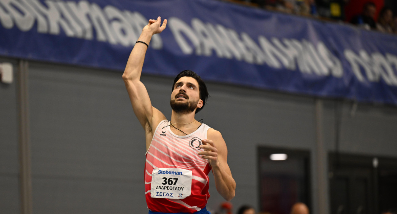 Ο Άγγελος Ανδρεόγλου στον τερματισμό των 1000μ / Πηγή: Eurokinissi