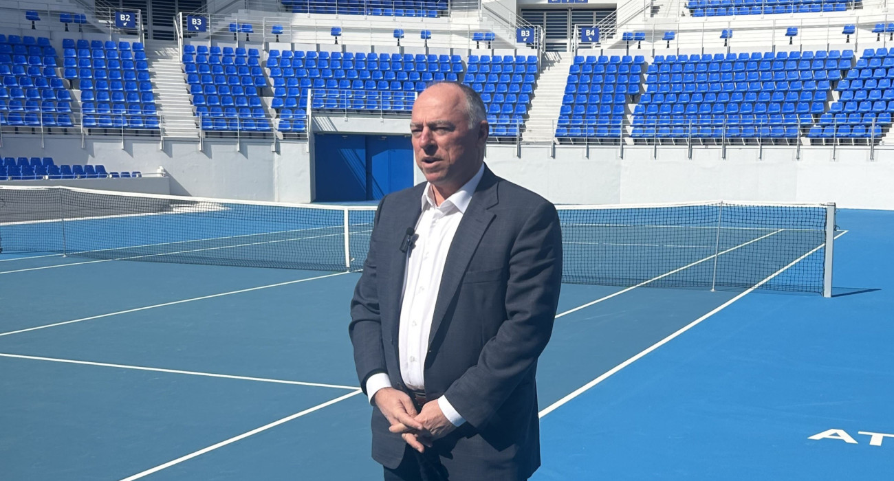 Ο Πρόεδρος της ΕΦΟΑ, Θοδωρής Γκλαβάς, στις εγκαταστάσεις του ΟΑΚΑ / Πηγή: Eurokinissi